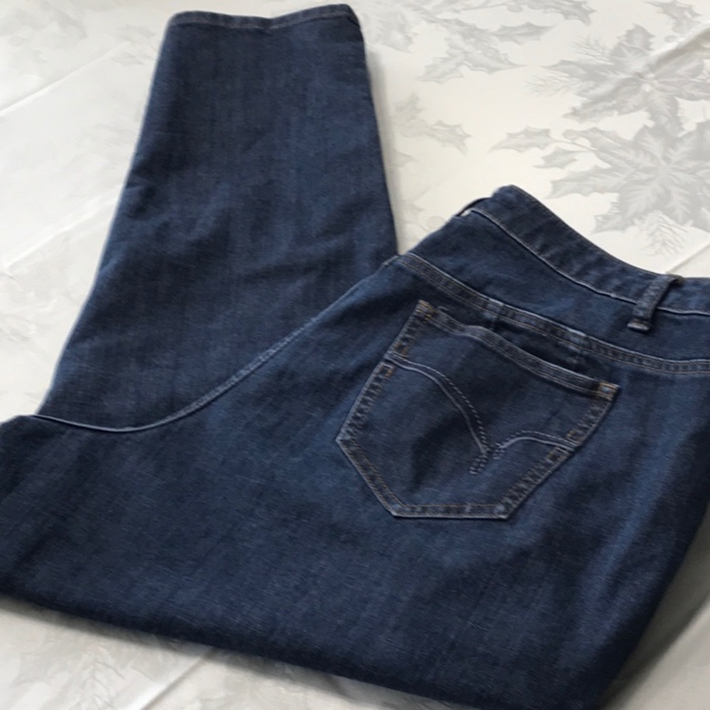 Fashion Bug~~Jeans 💙
